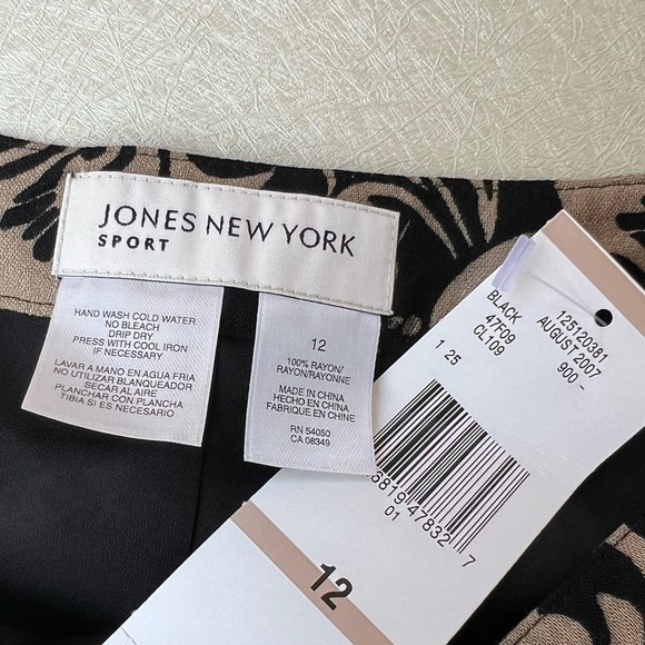 Vintage Jones New York Sport Skirt Women’s Size 12 - Picture 7 of 7